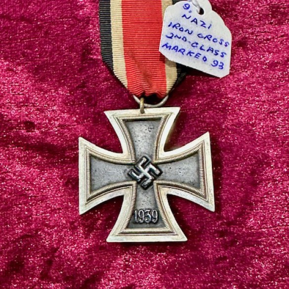 WW2 EKII Medal 17